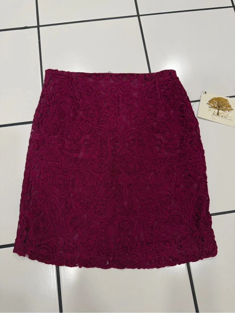 Missy Robertson Southern Fashion House Lace Mini Skirt Small NWT